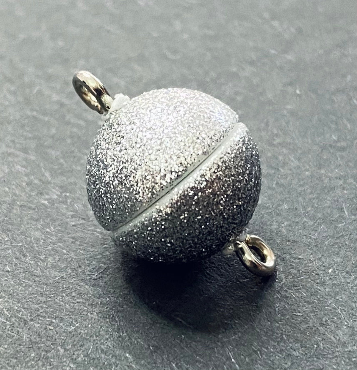 Magnet Verschluss, kugelförmig, silber Glitzer, 8 / 10 / 12 mm | Made in Germany