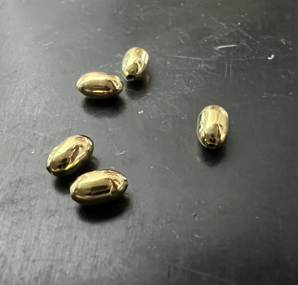 Olive, vergoldetes 925-Silber, 4,5 × 2,7 mm | A44