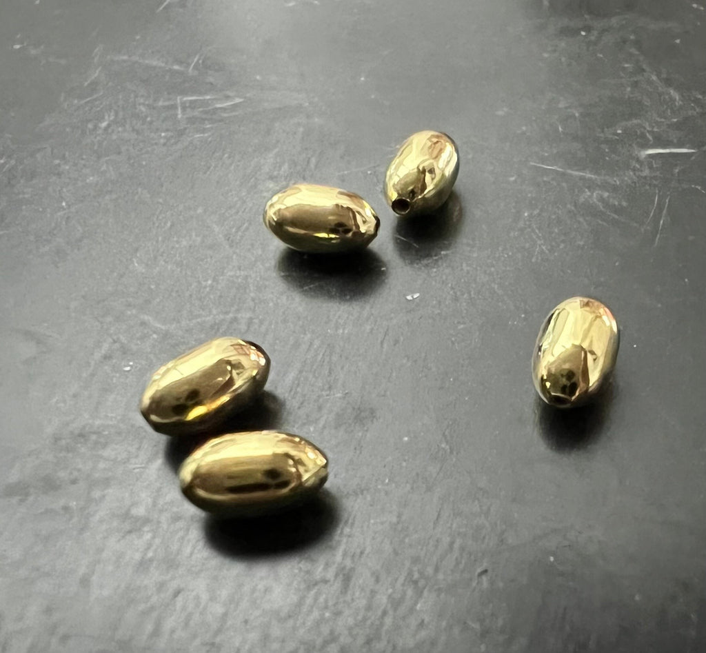 Olive, vergoldetes 925-Silber, 4,5 × 2,7 mm | A44