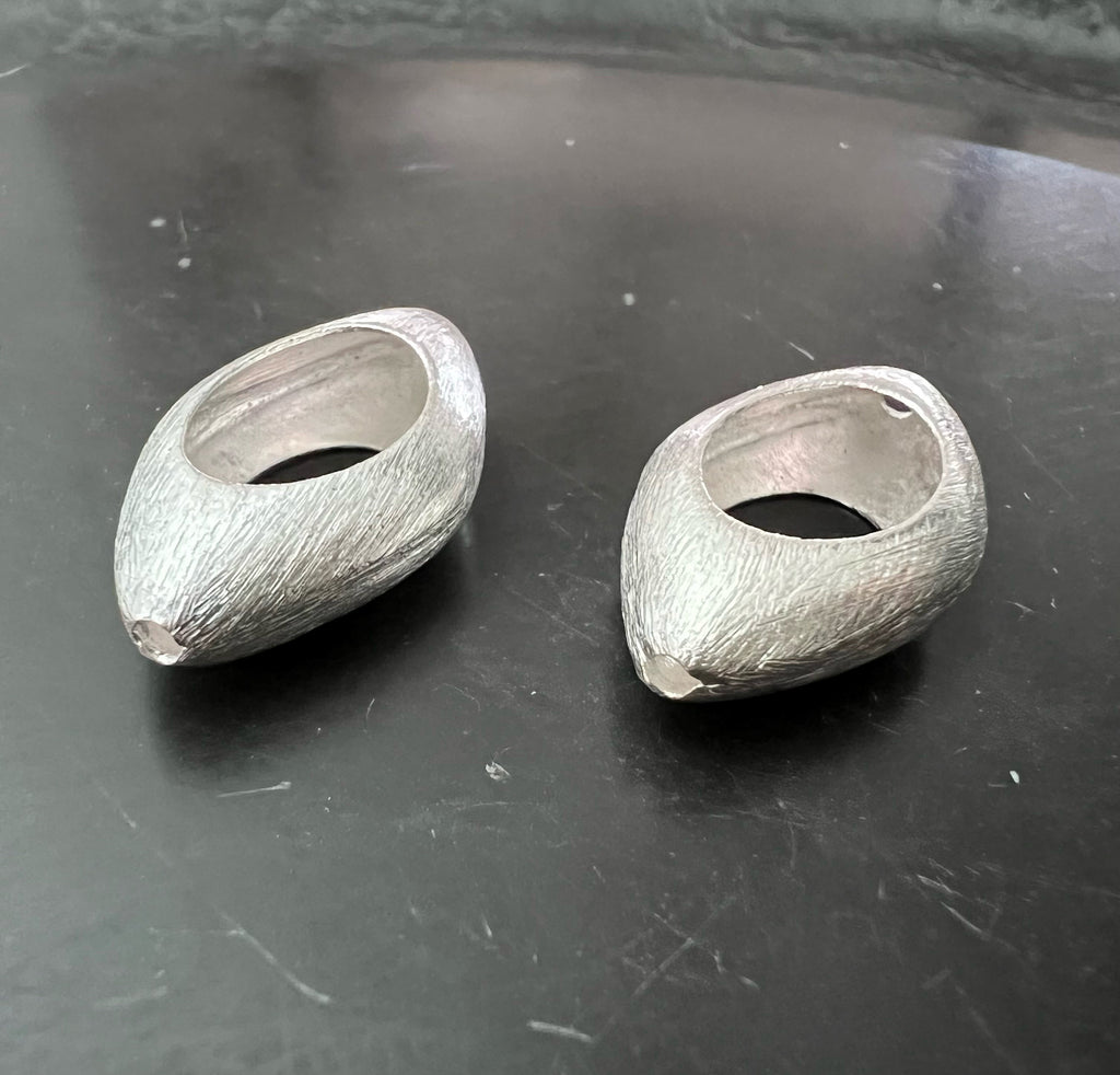 Kupfer Zwischenelement, versilbert, gebürstet, 28 × 15,5 mm | E4