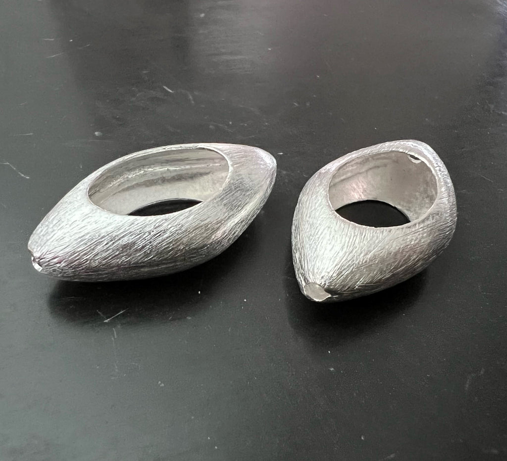 Kupfer Zwischenelement, versilbert, gebürstet, 28 × 15,5 mm | E4