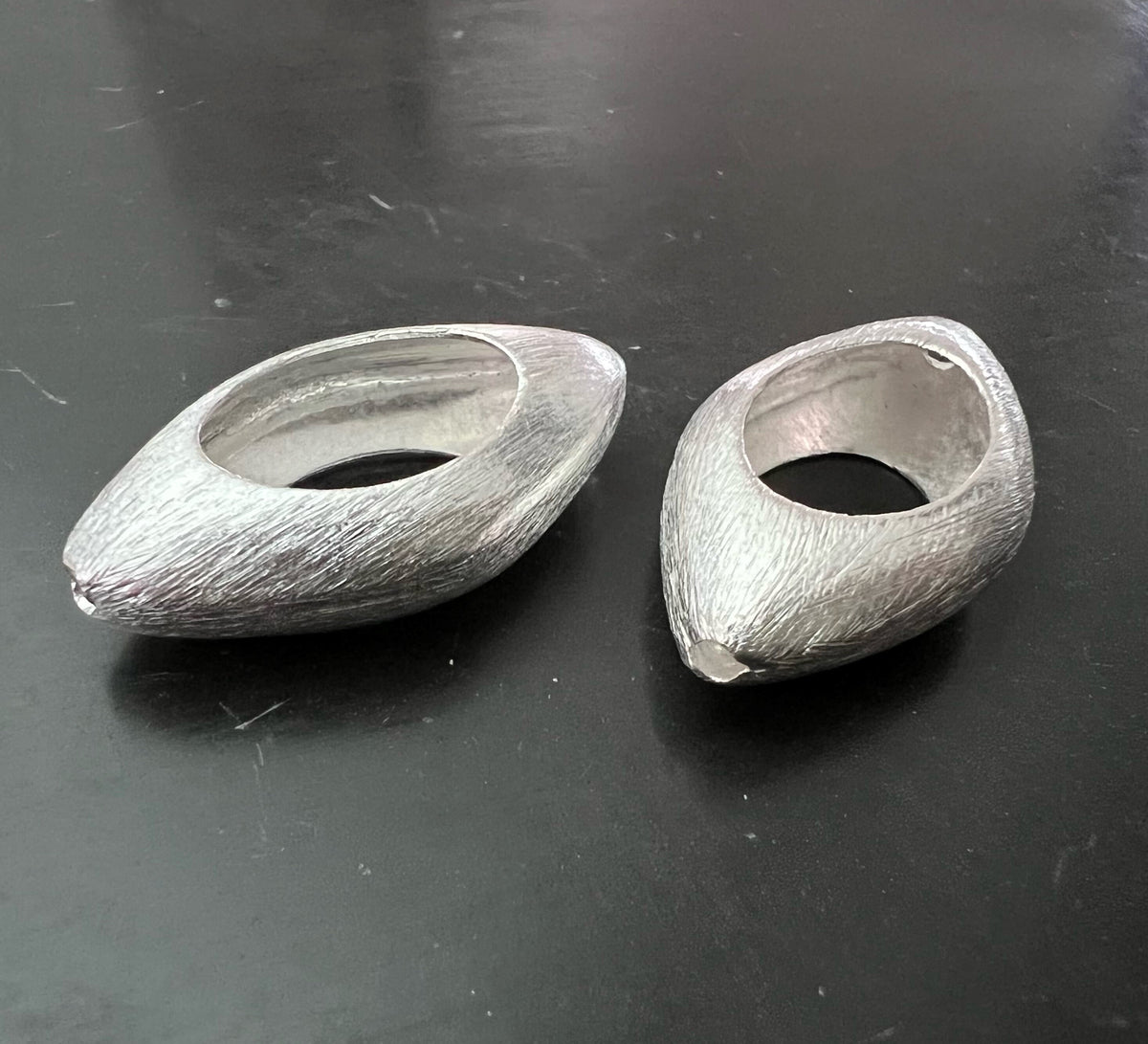 Kupfer Zwischenelement, versilbert, gebürstet, 28 × 15,5 mm | E4