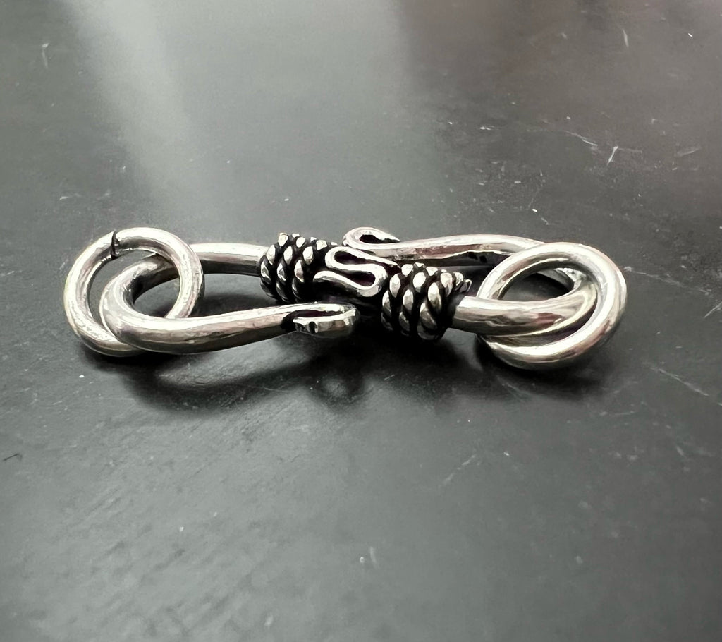 S-hook clasp copper silver-plated, blackened, 22 mm | E6
