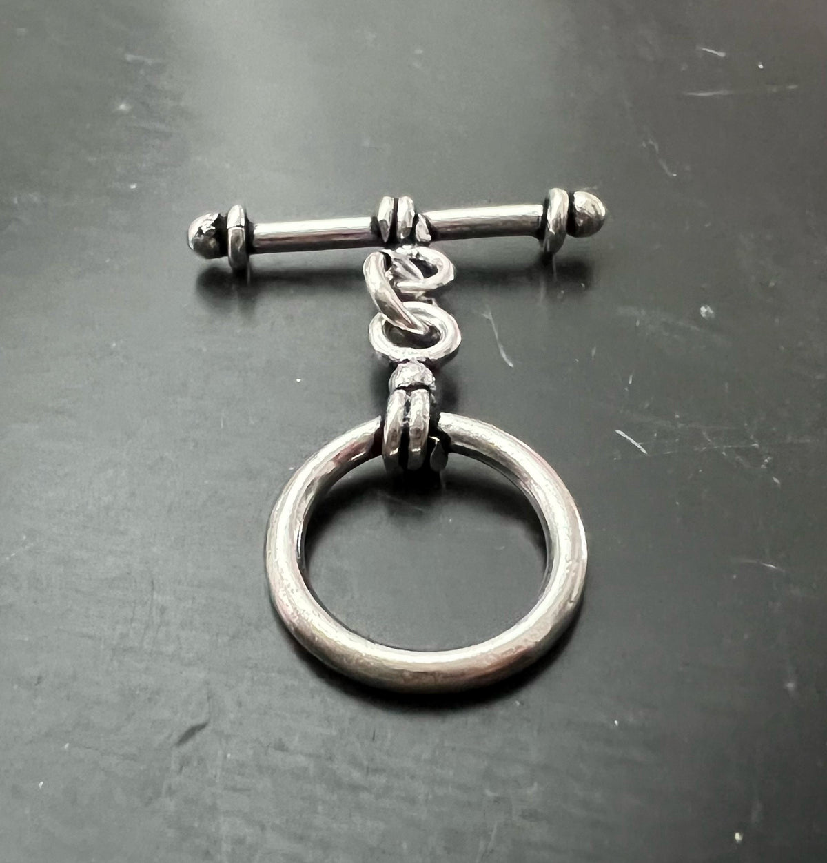 Knebel Verschluss Kupfer versilbert, geschwärzt, Ø 14,5 mm | E5
