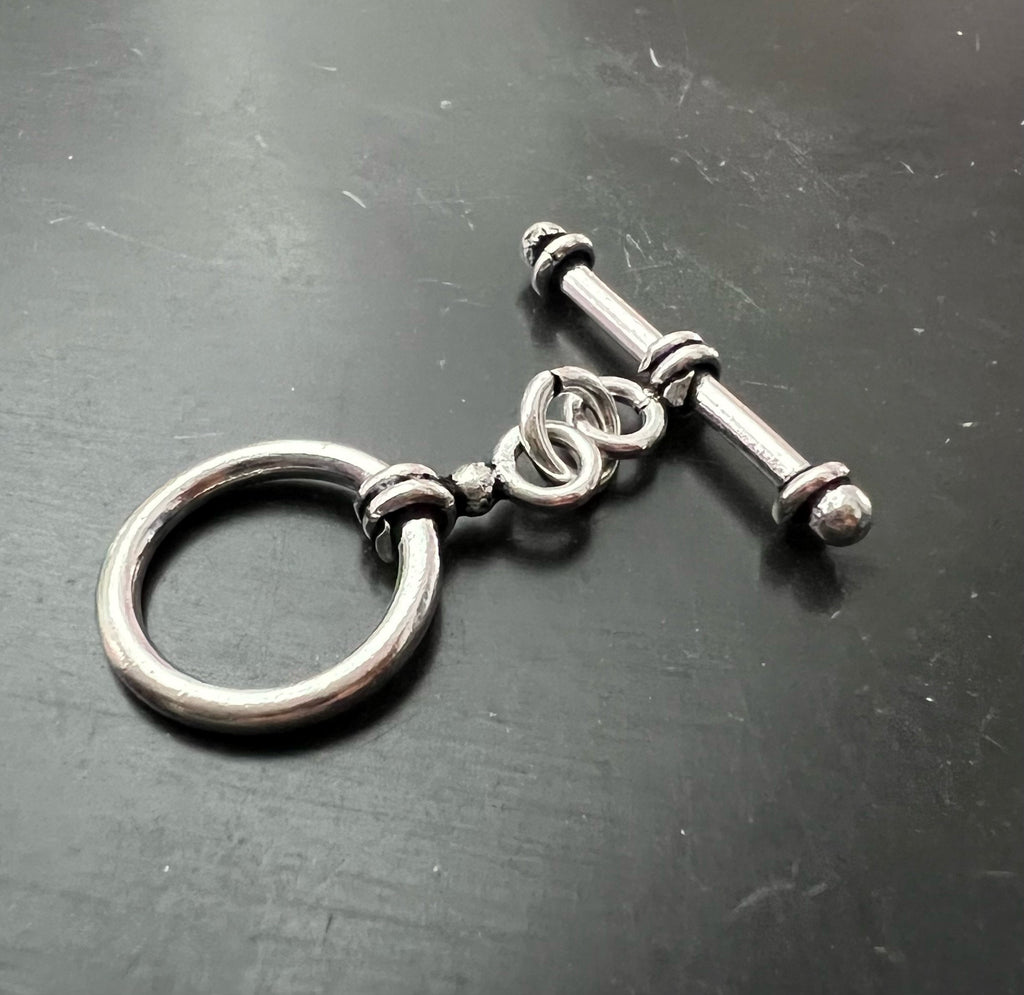 Knebel Verschluss Kupfer versilbert, geschwärzt, Ø 14,5 mm | E5