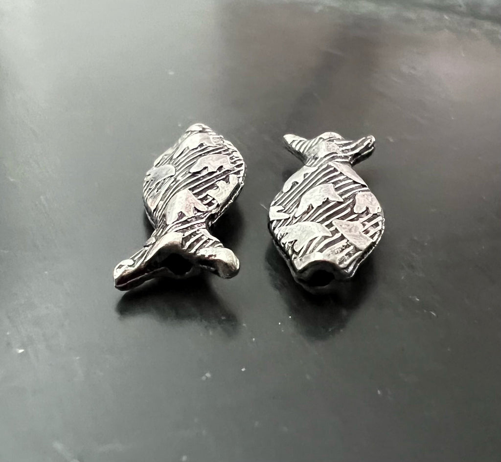 Kupfer Fisch Perle, versilbert, geschwärzt, 20 × 8 mm | E14