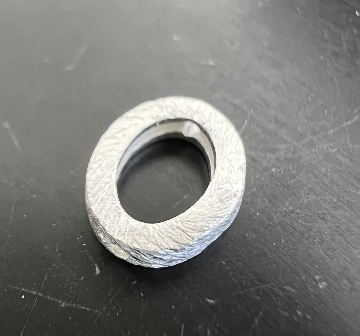 Oval, 925-Silber, gebürstet, 8,9 × 7,2 mm | B43