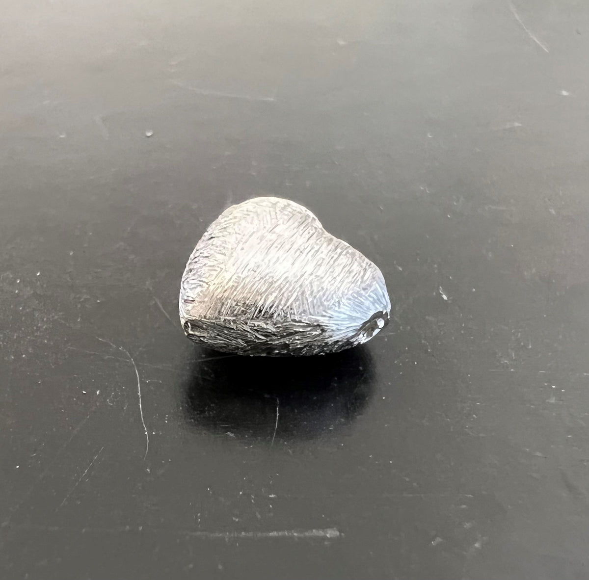 Herz, 925-Silber, gebürstet, 8,5 × 8 × 4,6 mm | B53