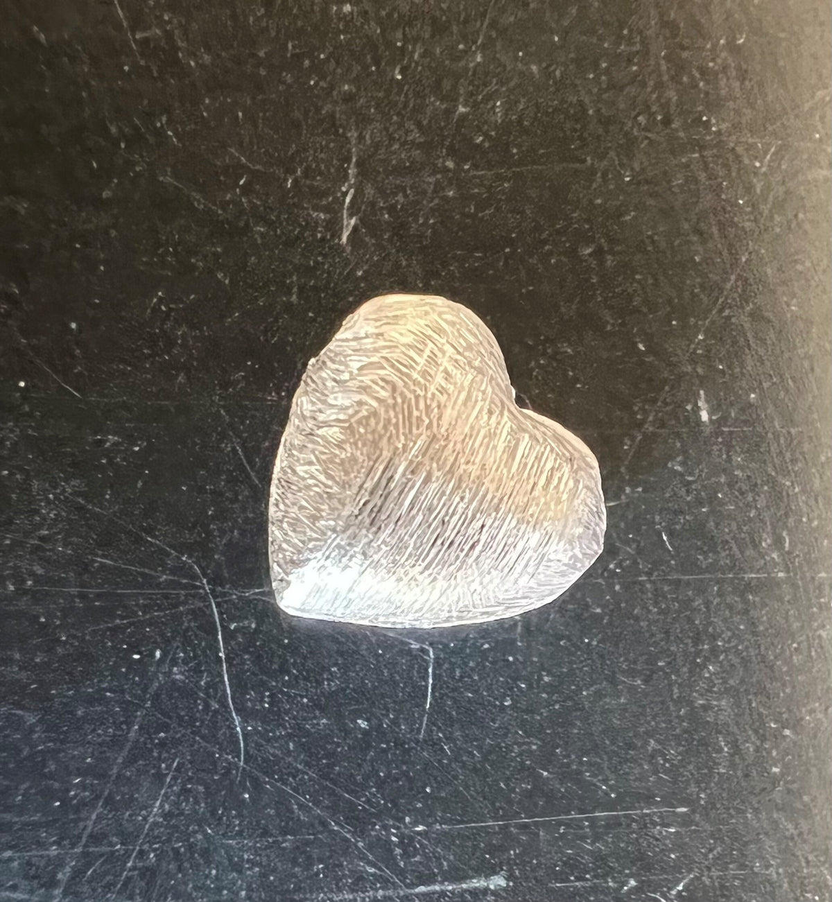 Herz, 925-Silber, gebürstet, 8,5 × 8 × 4,6 mm | B53