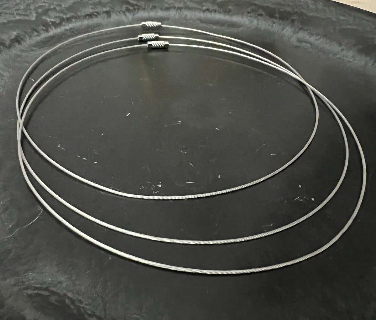 Neck ring, silver-colored
