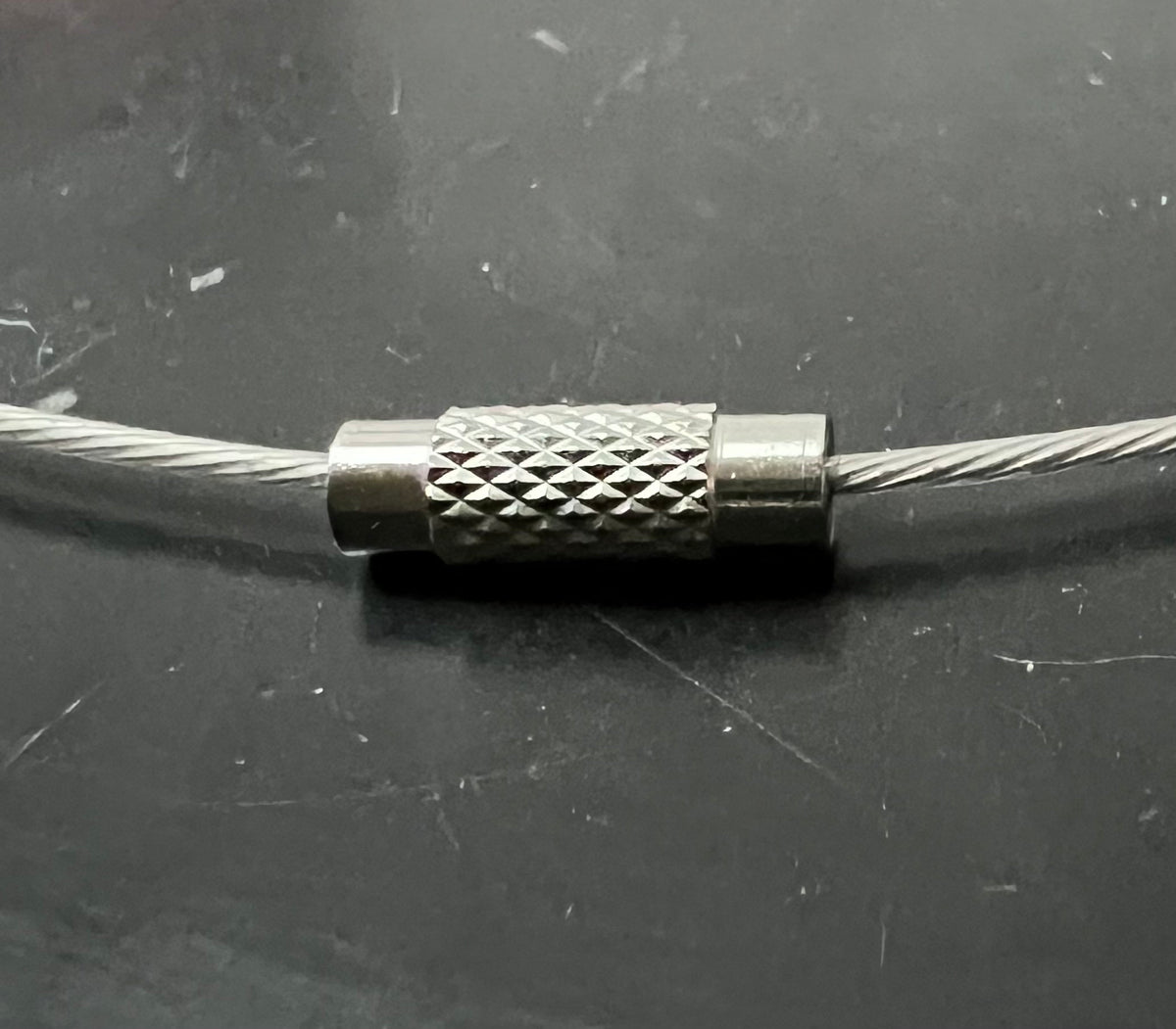 Neck ring, silver-colored
