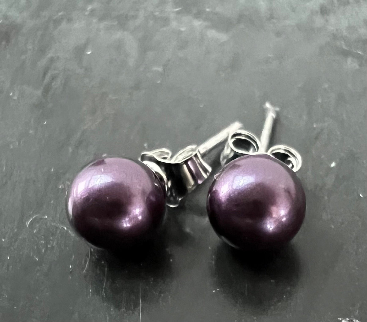 Muschelkern Ohrstecker 925-Silber, lila, 6 mm | F17