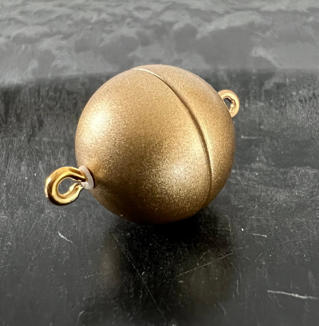 Magnet Verschluss, kugelförmig, gold matt, 8 / 10 / 12 / 15 mm | Made in Germany