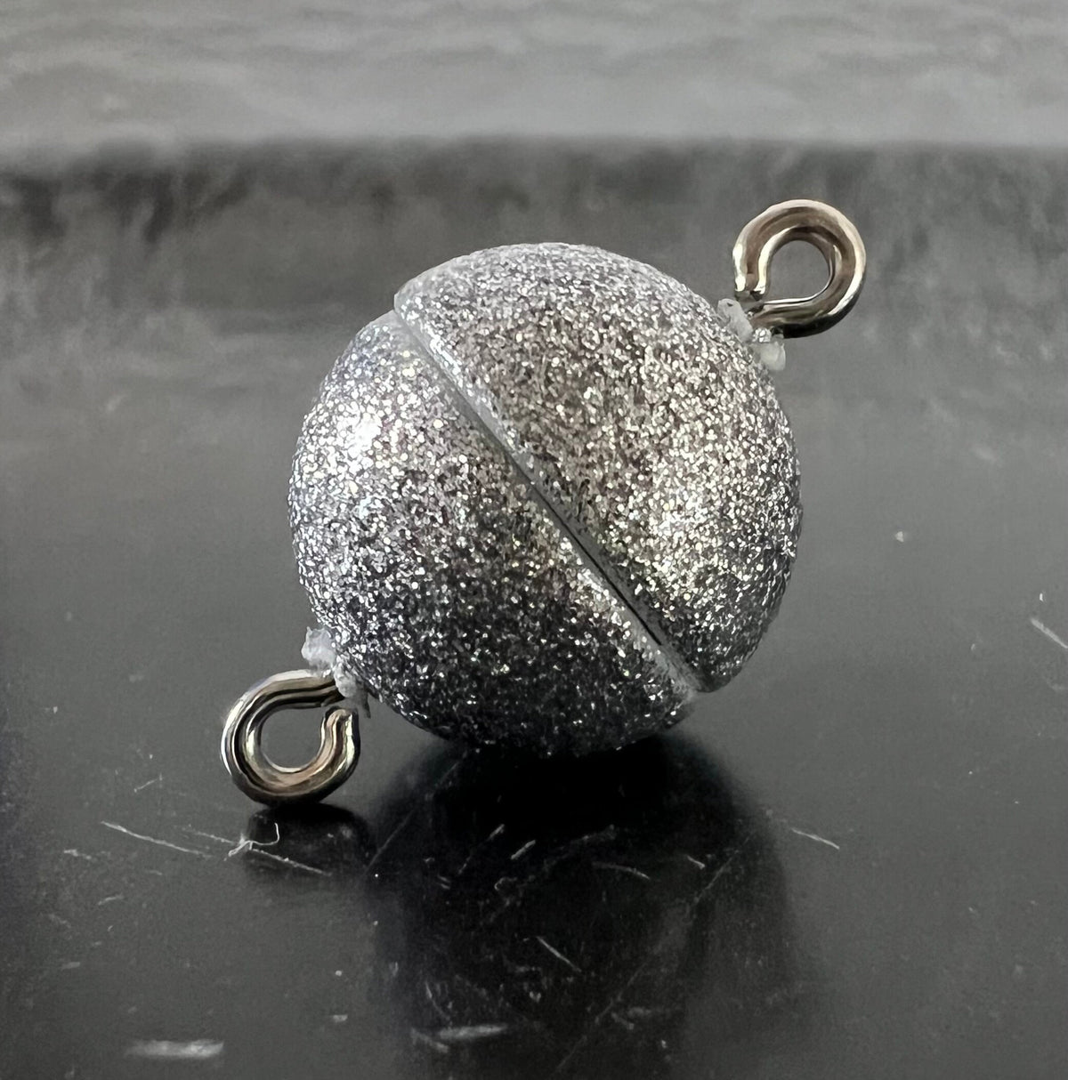 Magnet Verschluss, kugelförmig, silber Glitzer, 8 / 10 / 12 mm | Made in Germany