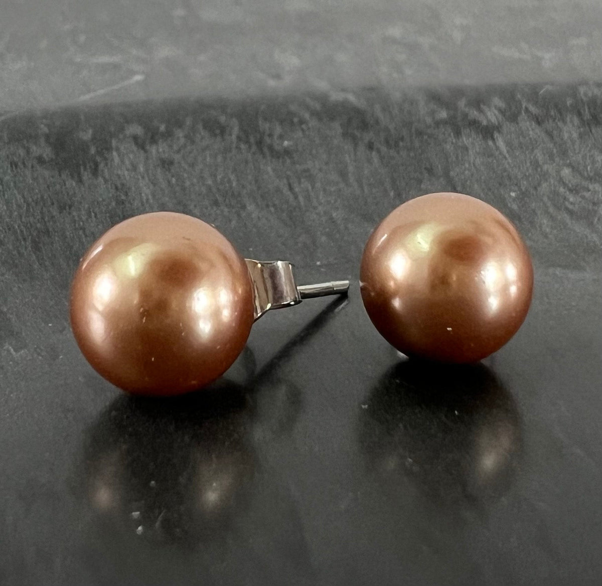 Ohrstecker Muschelkern 925-Silber, braun, 6 & 8 mm