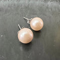 Muschelkern Ohrstecker 925-Silber, lachs-rosa, 8 mm | F18