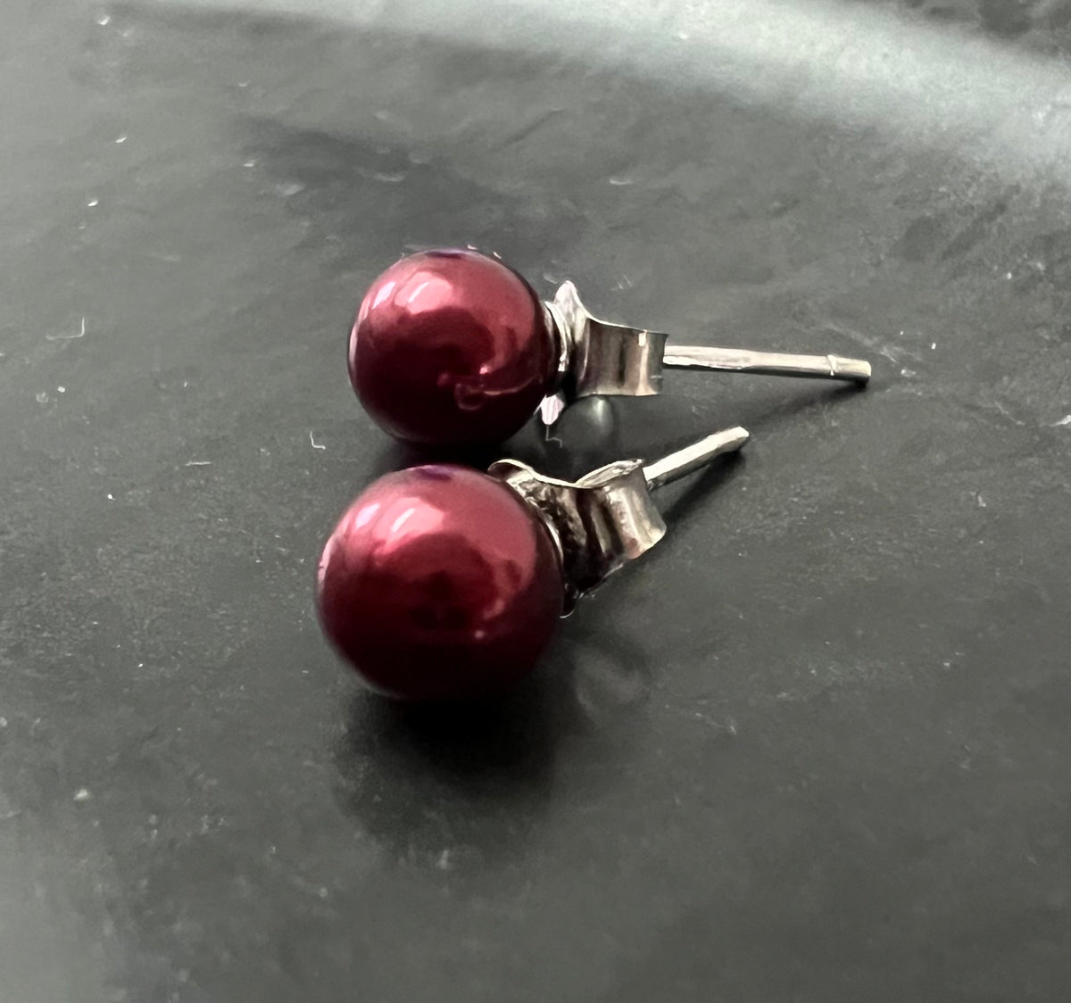 Muschelkern Ohrstecker 925-Silber, rot, 6 mm | F20