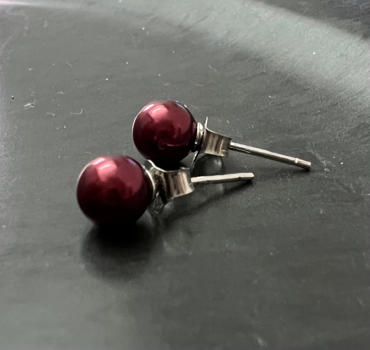 Muschelkern Ohrstecker 925-Silber, rot, 6 mm | F20