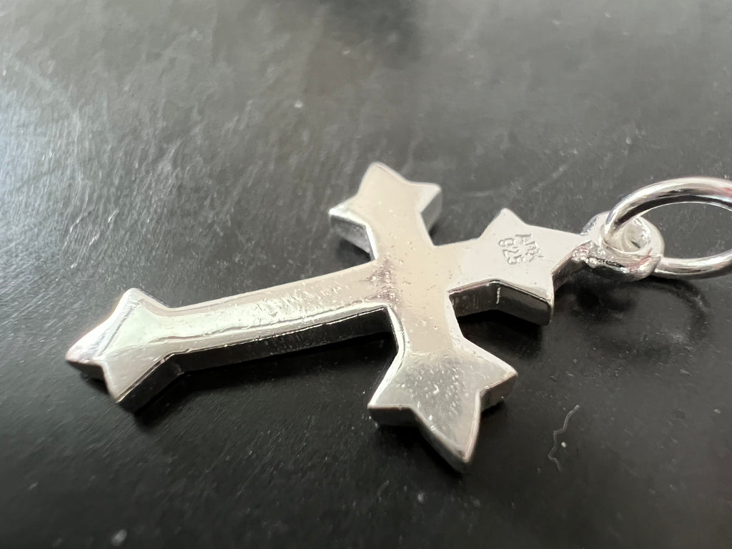 Kreuz Anhänger 925-Silber, gebürstet, 27 × 16 mm | T25