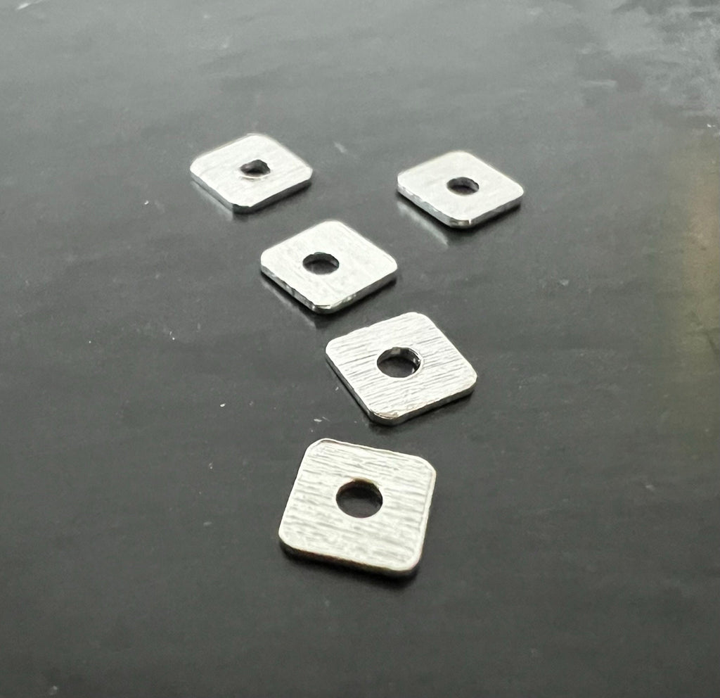 Quadratische Scheiben, 925-Silber, gebürstet, 4 mm | D54