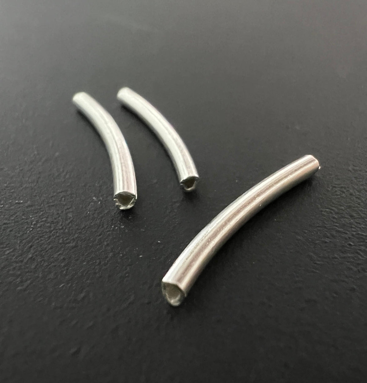 Gebogene Röhrchen, 925-Silber, 15 × 1,5 mm | C60