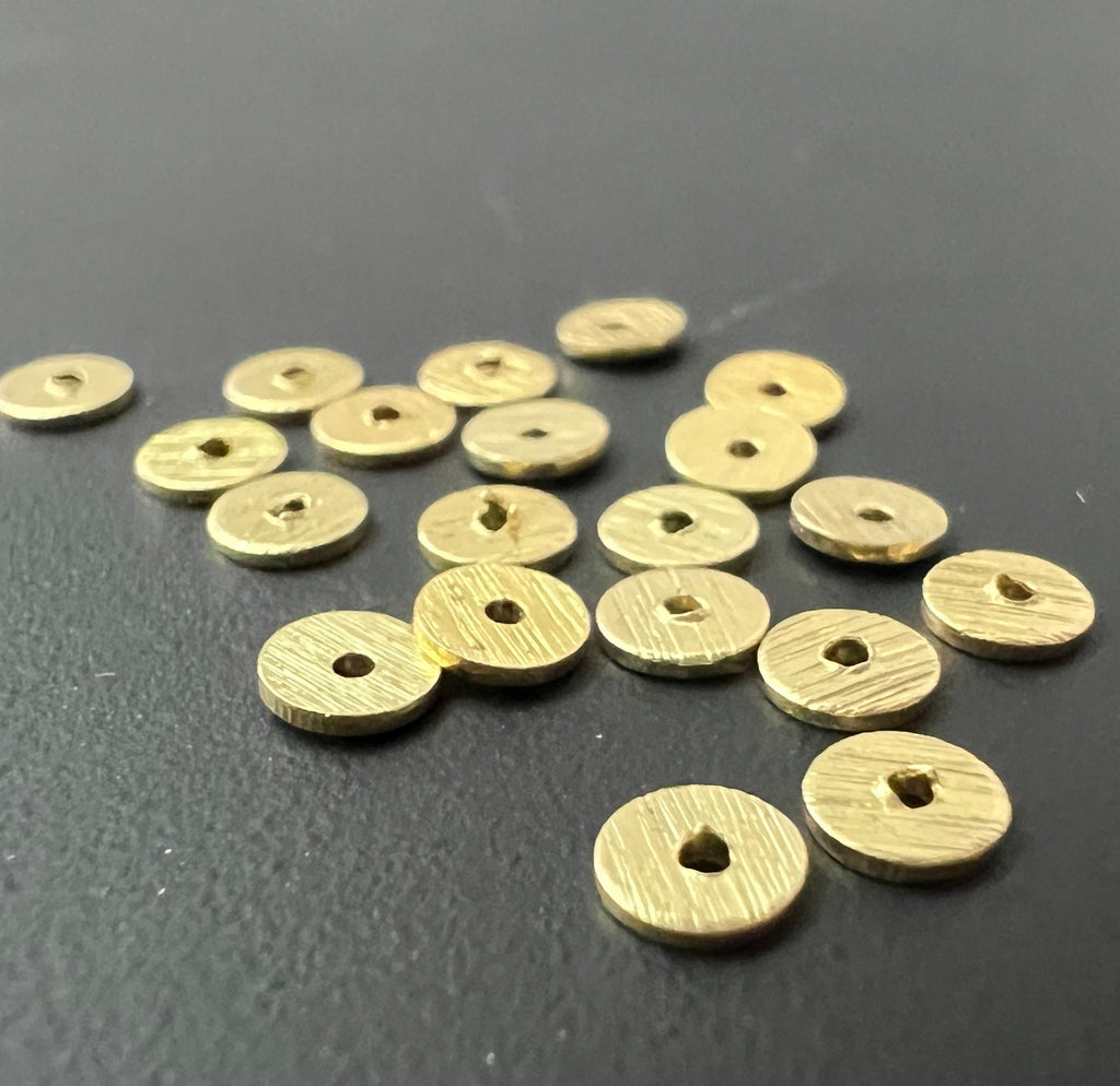 Disc, 925 sterling silver gold-plated, 4 mm | F27