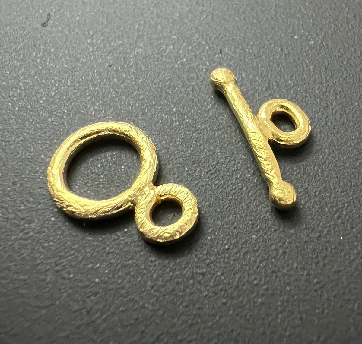 Knebel Verschluss vergoldetes 925-Silber, gebürstet, 8,5 mm | B64