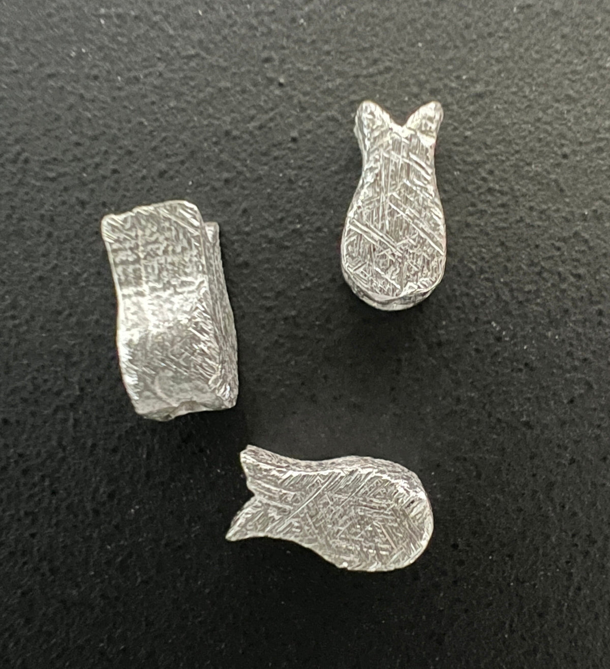 Fisch Perle, 925-Silber oder vergoldet, gebürstet, 6 × 3 mm
