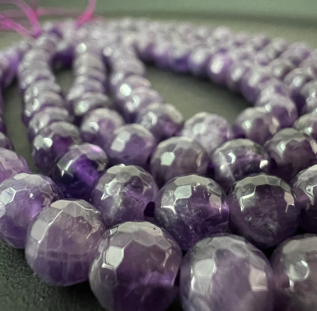 Amethyst Strang, Kugeln, facettiert, 6 mm | S23