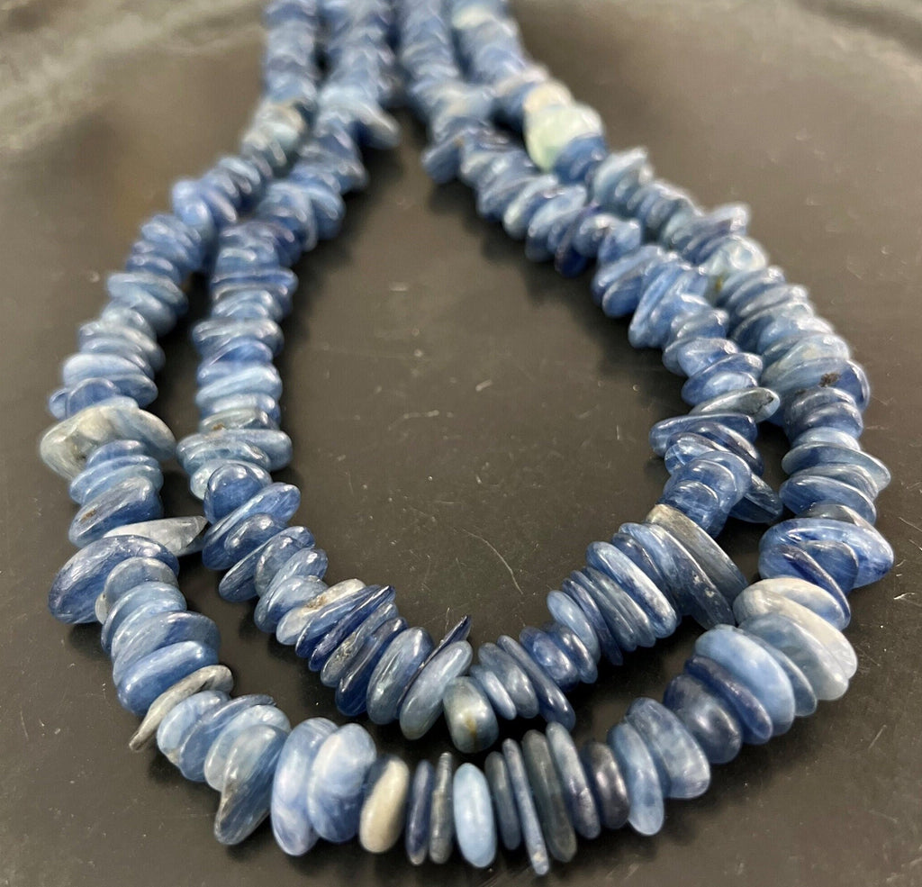 Kyanit / Disthen Scheiben Strang, 8–15 × 2–4 mm | S12