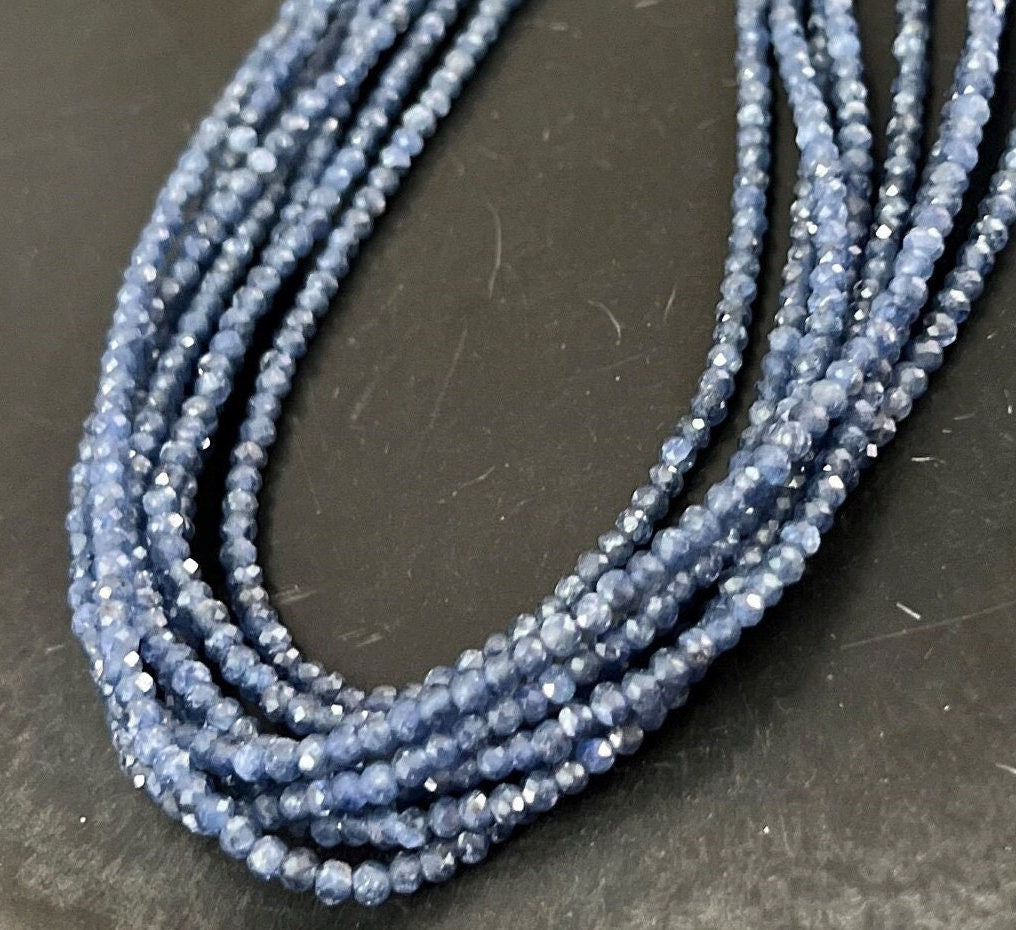 Natur Saphir Kugeln Strang, facettiert, 3 mm | S16