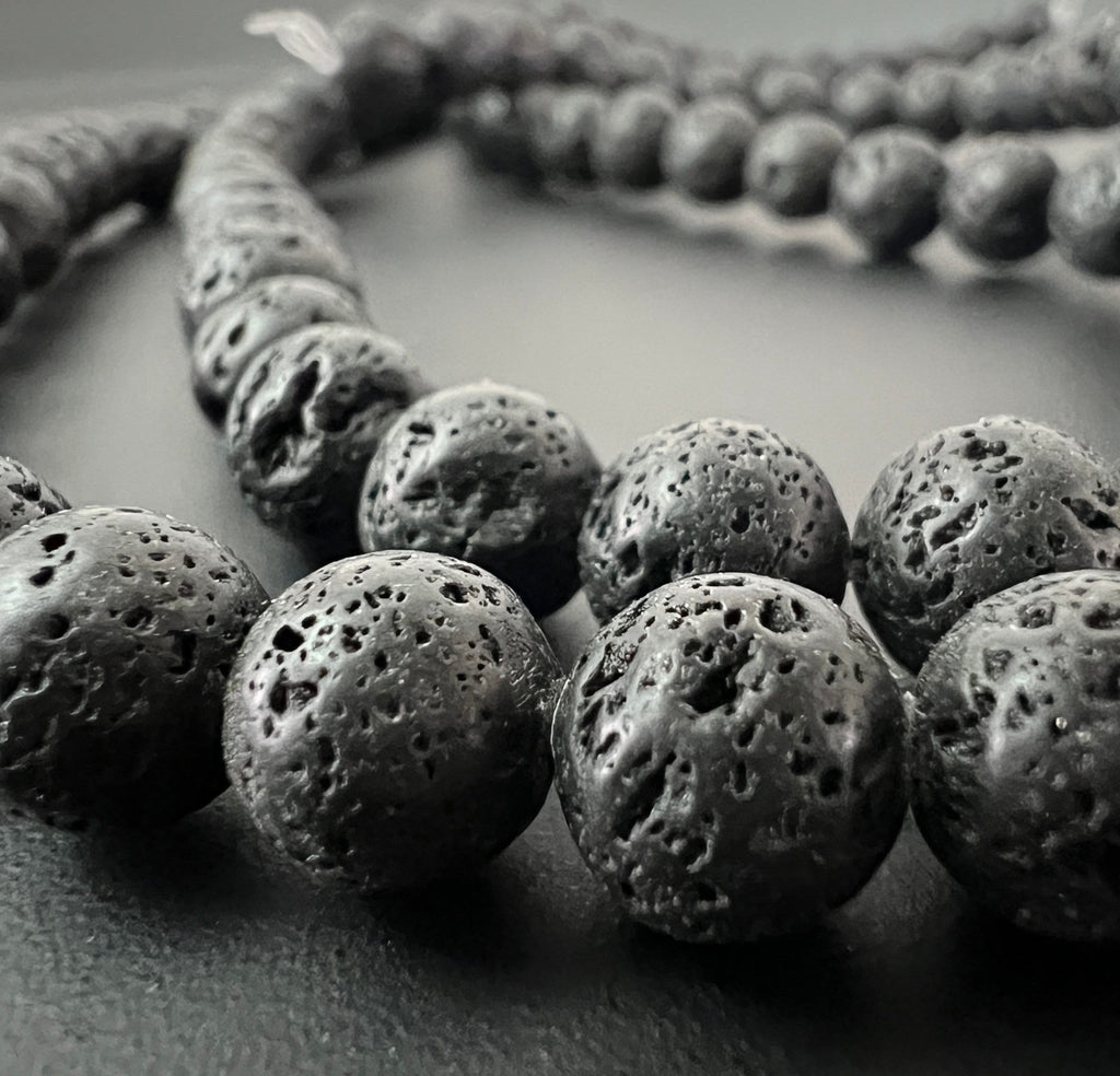 Lava Kugeln Strang, schwarz, poliert, 6 mm & 8 mm