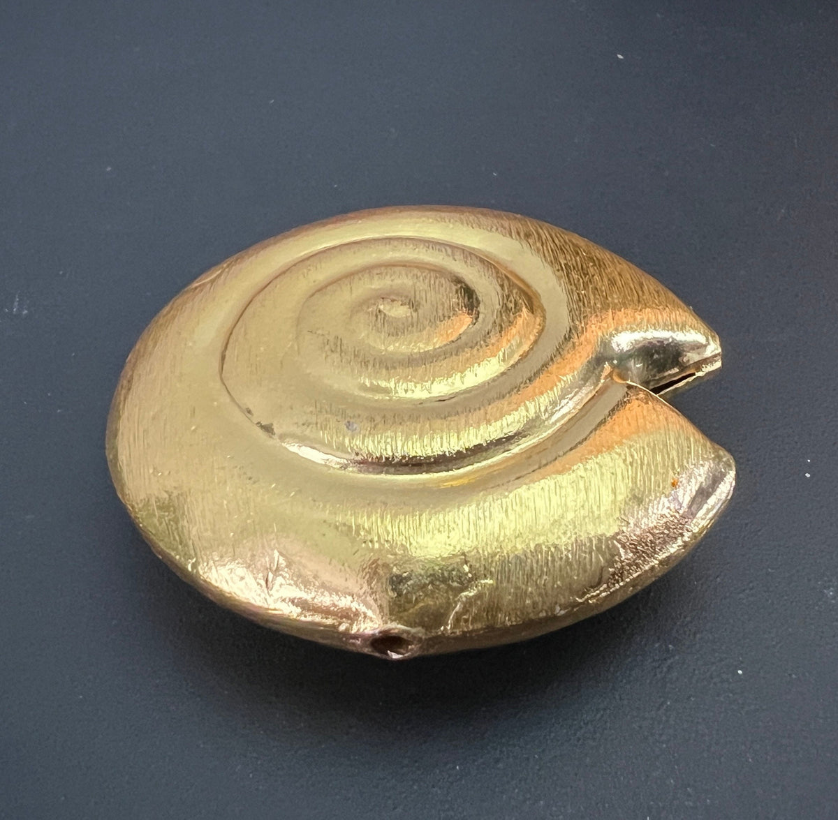 Kupfer Schnecke Perle, vergoldet, gebürstet, 40 mm | CU4