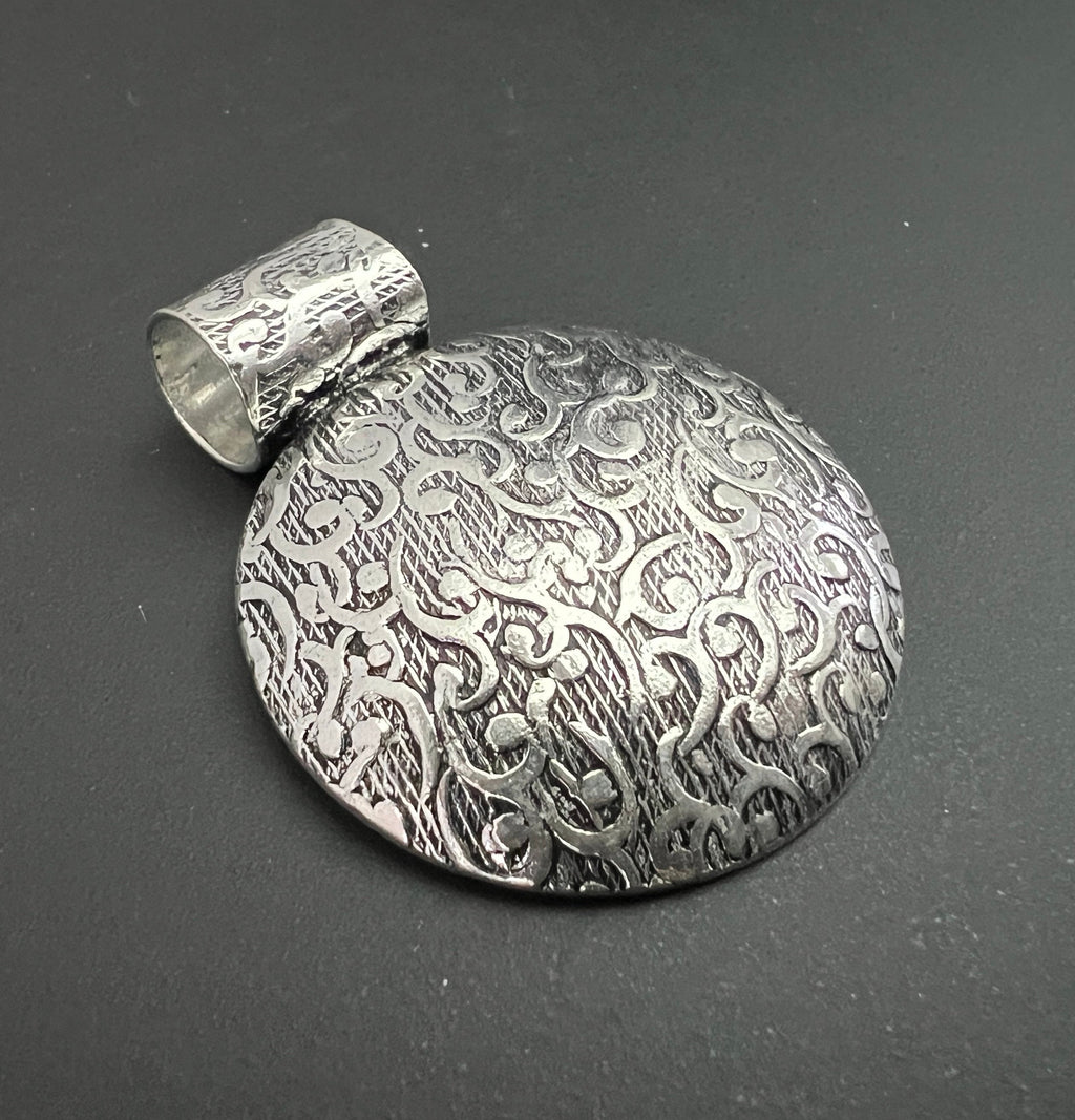 Pendant copper silver-plated, blackened, 40 × 30 mm | CU6