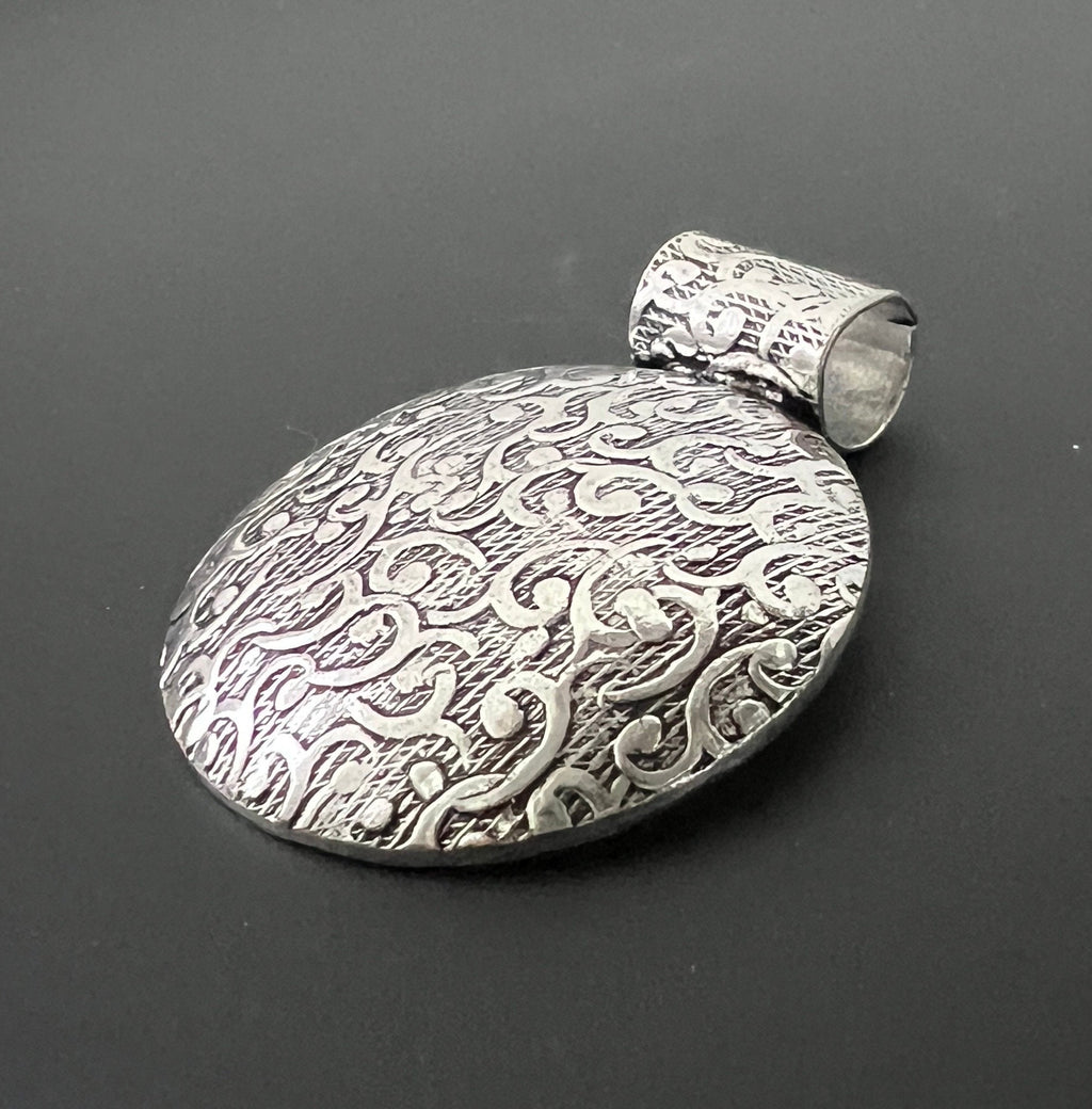Pendant copper silver-plated, blackened, 40 × 30 mm | CU6