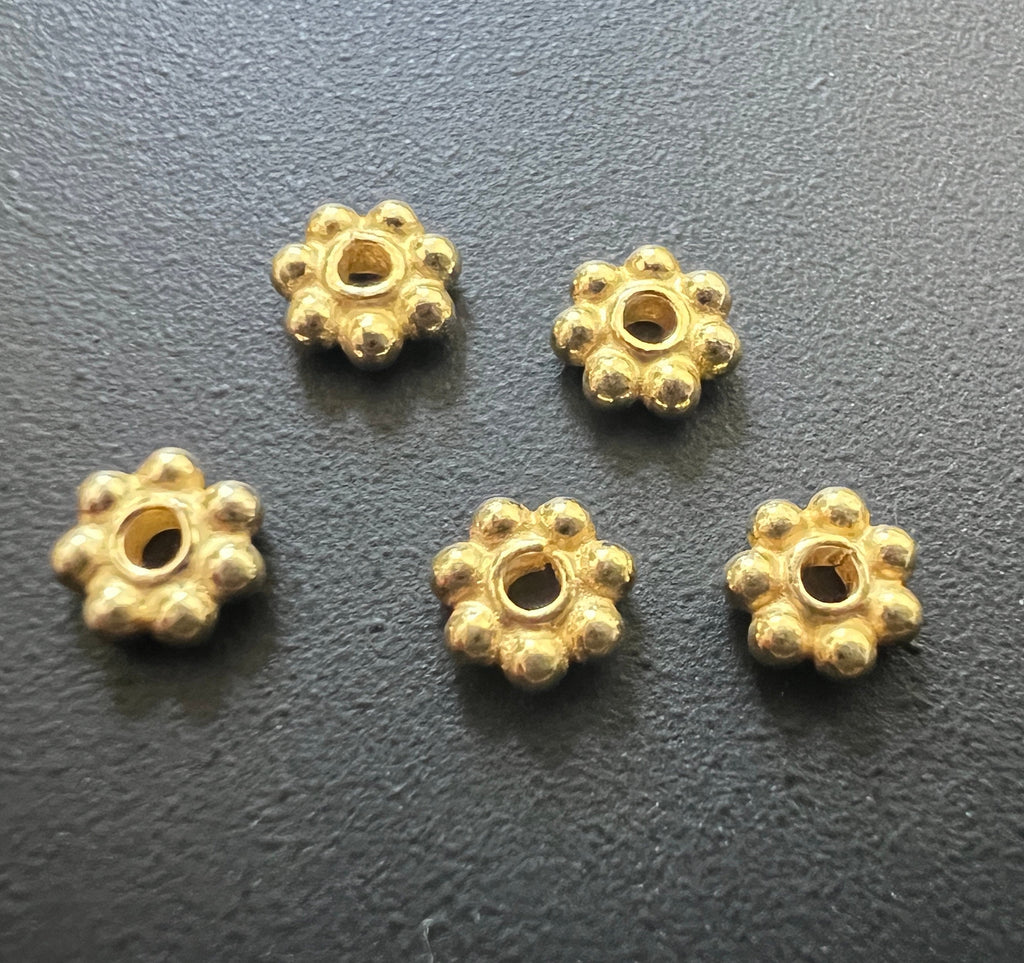 Flower pearl, 18k gold-plated 925 sterling silver, 5 mm | F43
