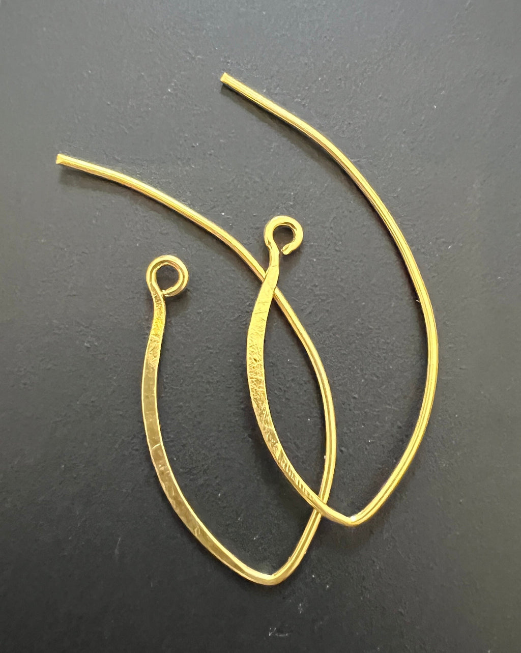Ohrhaken vergoldetes 925-Silber, 43 × 19 mm, Draht 1 mm | F44