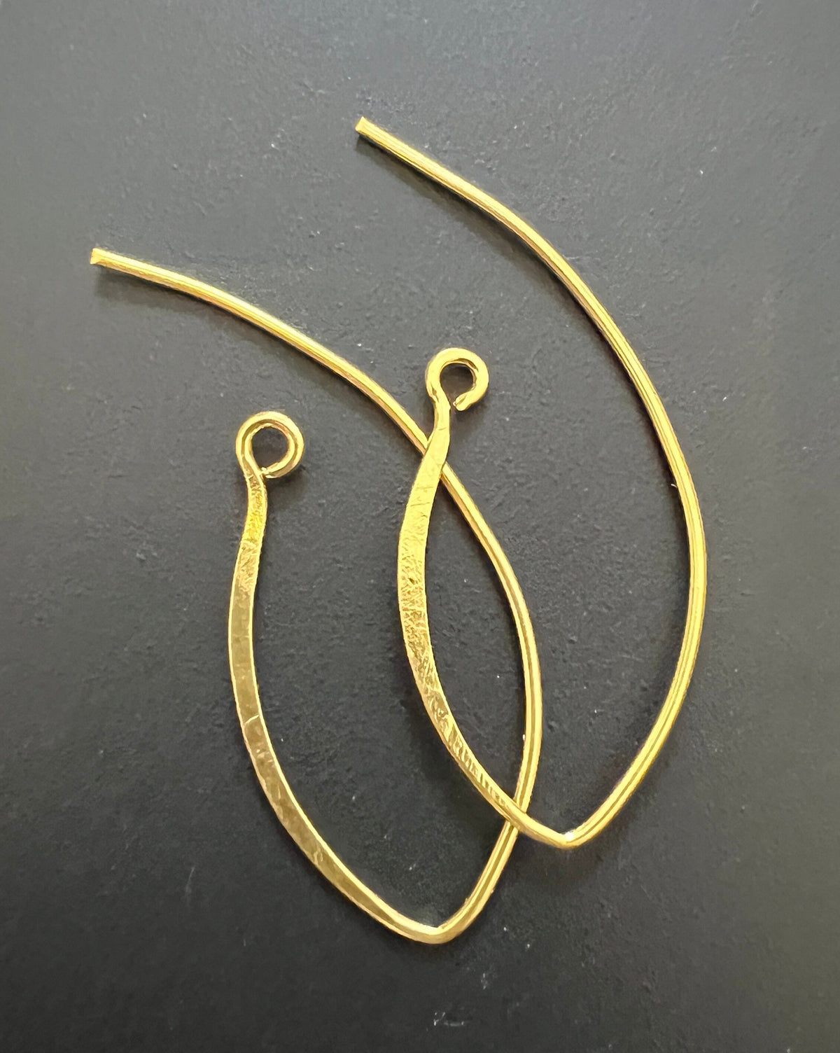 Ohrhaken vergoldetes 925-Silber, 43 × 19 mm, Draht 1 mm | F44