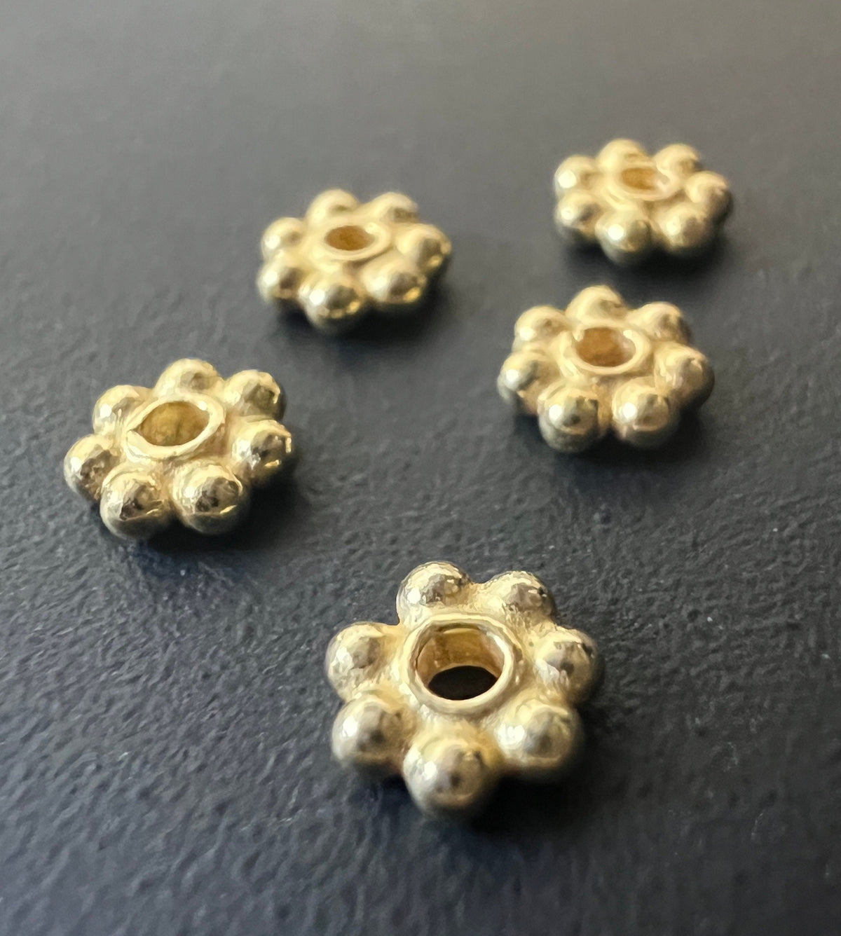 Blumen Perle, vergoldetes 925-Silber, 5 mm | F43