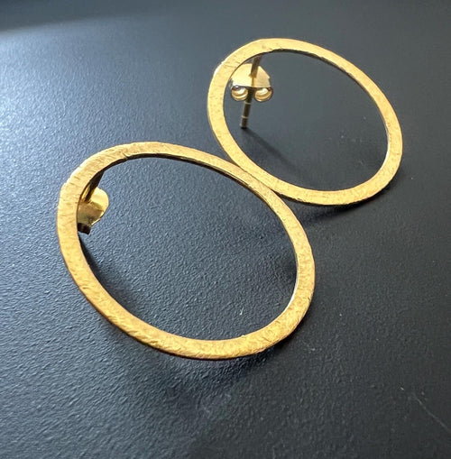 Gold-plated 925 sterling silver hoop earrings, open, 23 mm | T66