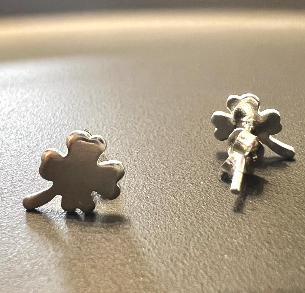 Glücksklee Ohrstecker 925-Silber, 10 × 7 mm - T78