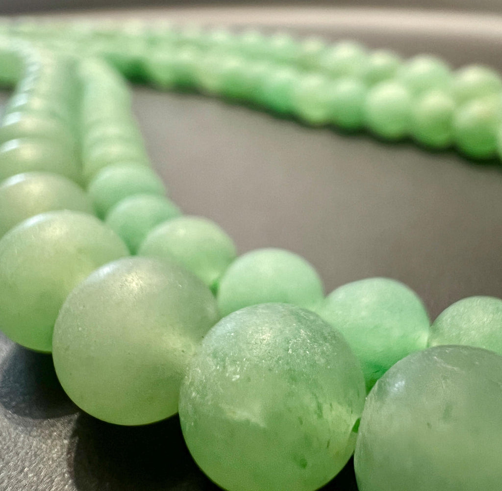 Grüner Aventurin Strang, Kugeln, matt, 6,5 mm & 8 mm