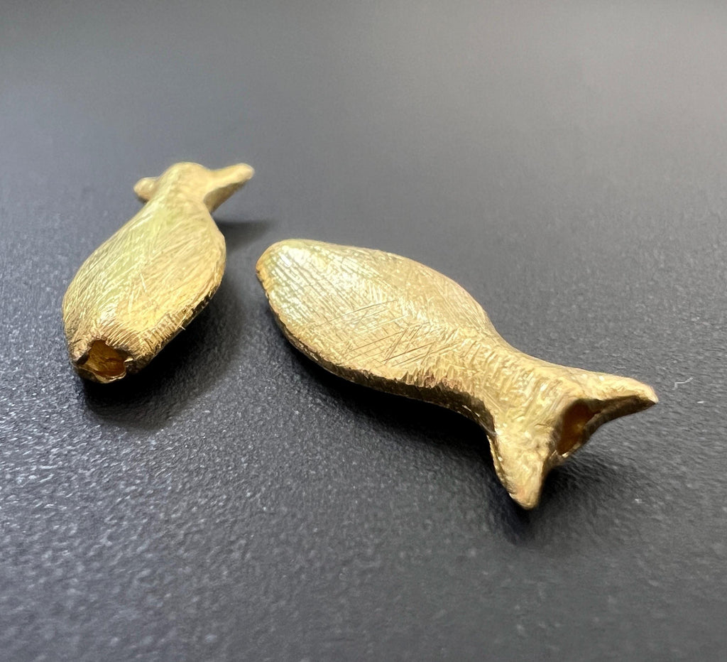 Fisch Perle, vergoldetes 925-Silber, gebürstet, 20 × 7,5 mm | F49