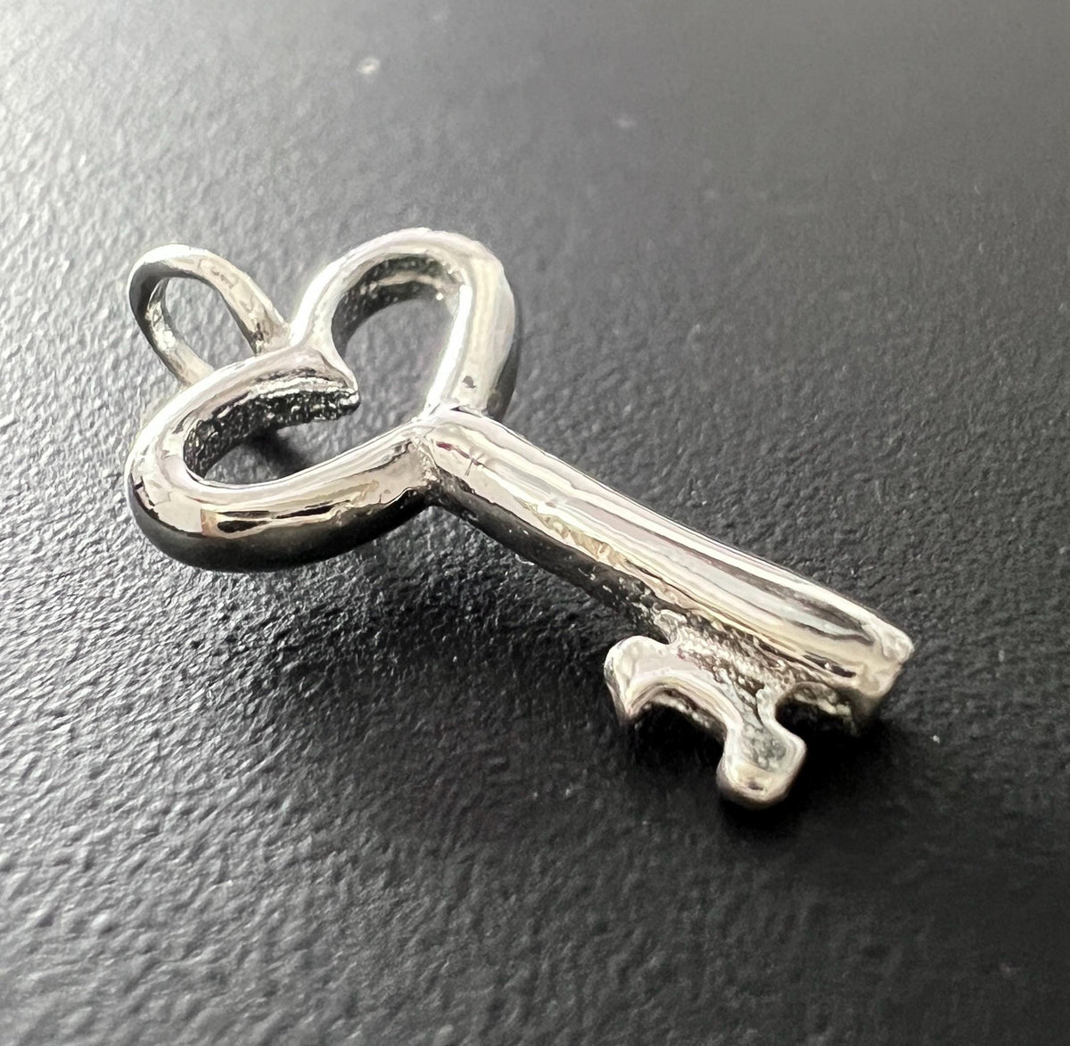 Schlüssel Anhänger 925-Silber, 9 × 19 mm | T101