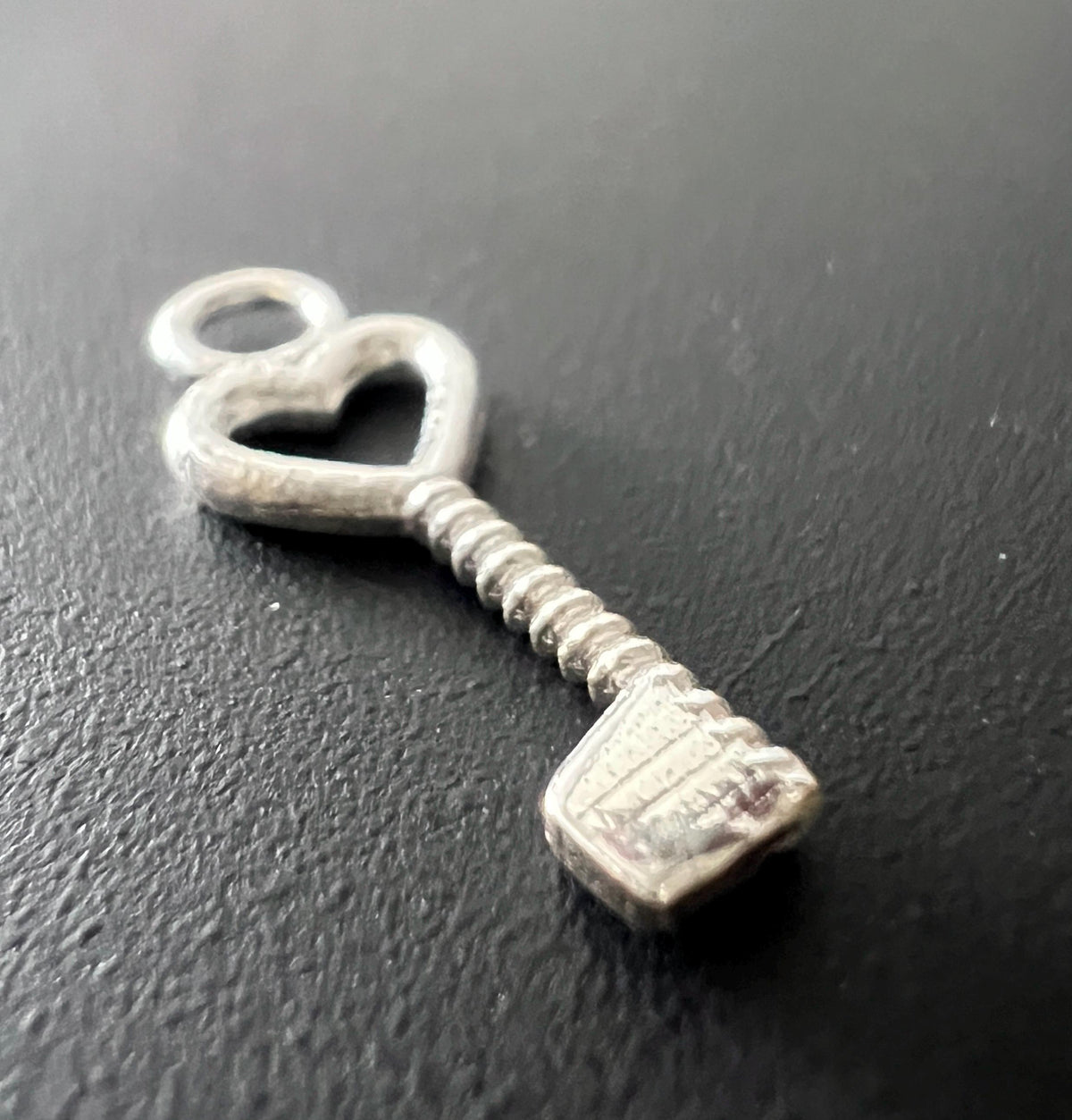 Schlüssel Anhänger 925-Silber, 7,5 × 20 mm - T104