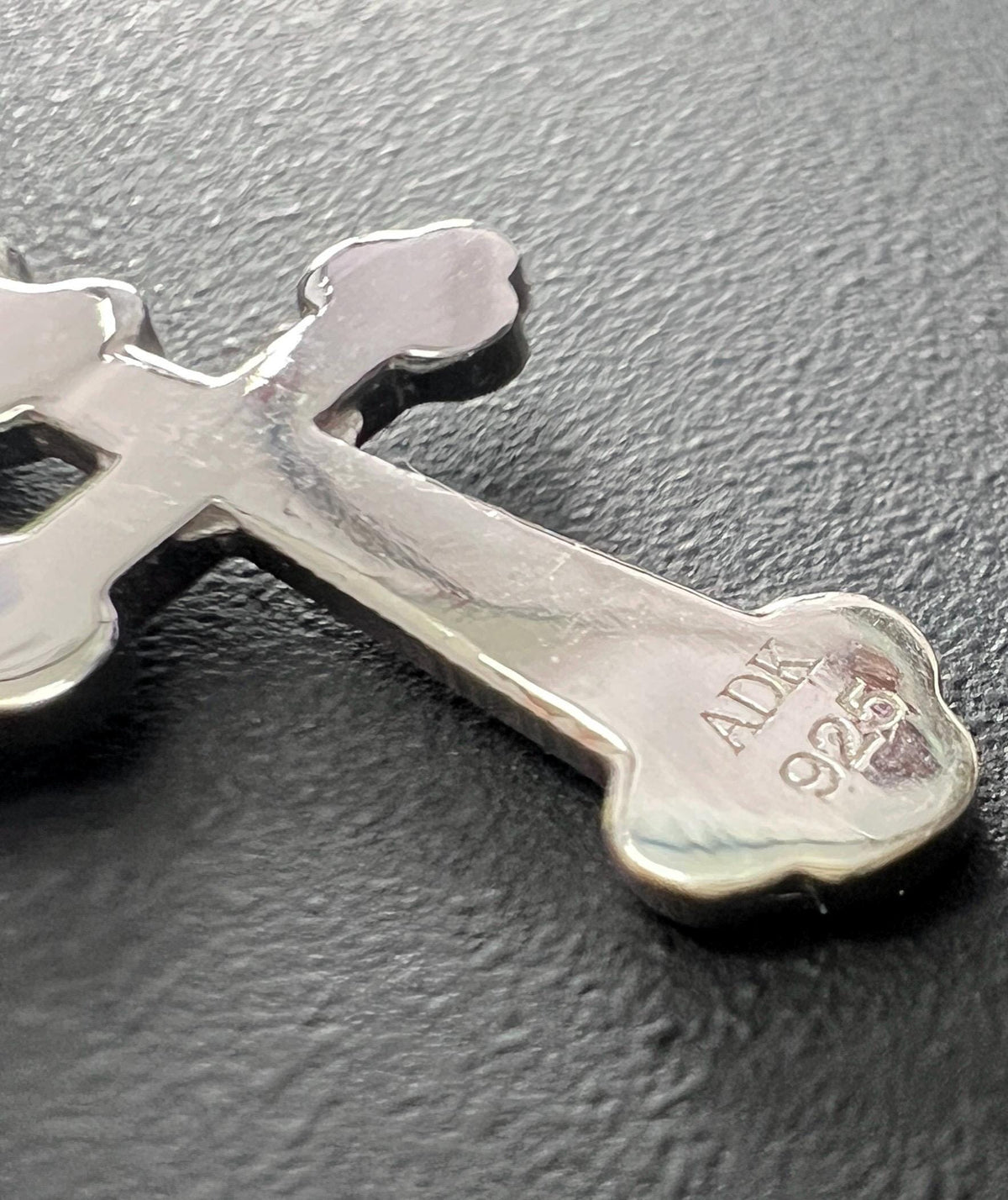 Kreuz Anhänger 925-Silber, 12 × 22 mm | T108