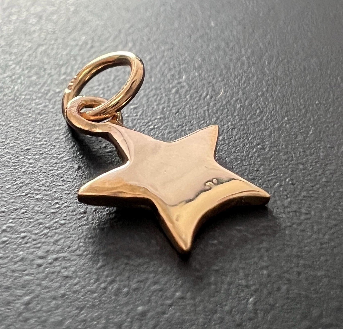 Stern Anhänger rosévergoldetes 925-Silber, 9,5 × 12,5 mm | T113