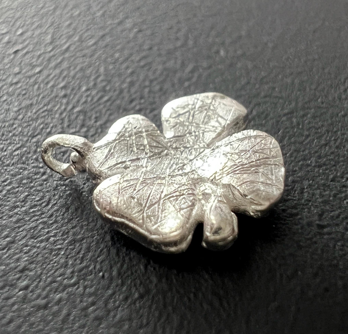Glücksklee Anhänger 925-Silber, 7,5 mm | T103