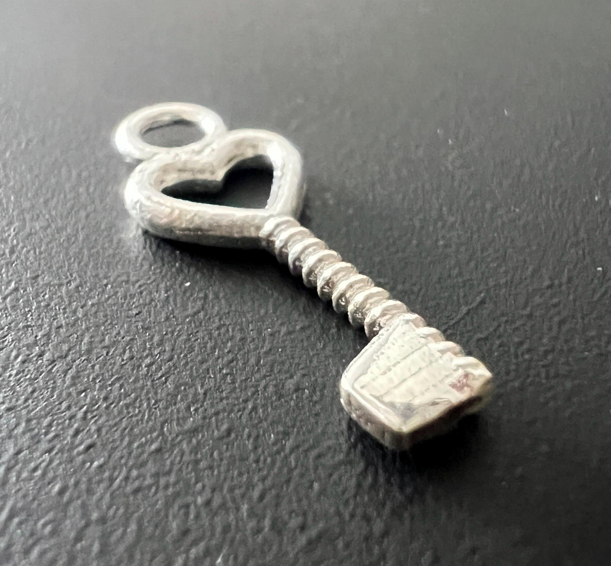 Schlüssel Anhänger 925-Silber, 7,5 × 20 mm - T104