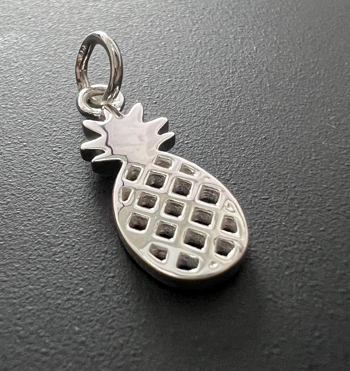 Ananas Anhänger 925-Silber oder vergoldet, 23 × 9 mm